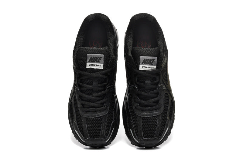 Air Zoom Vomero 5 'Triple Black'