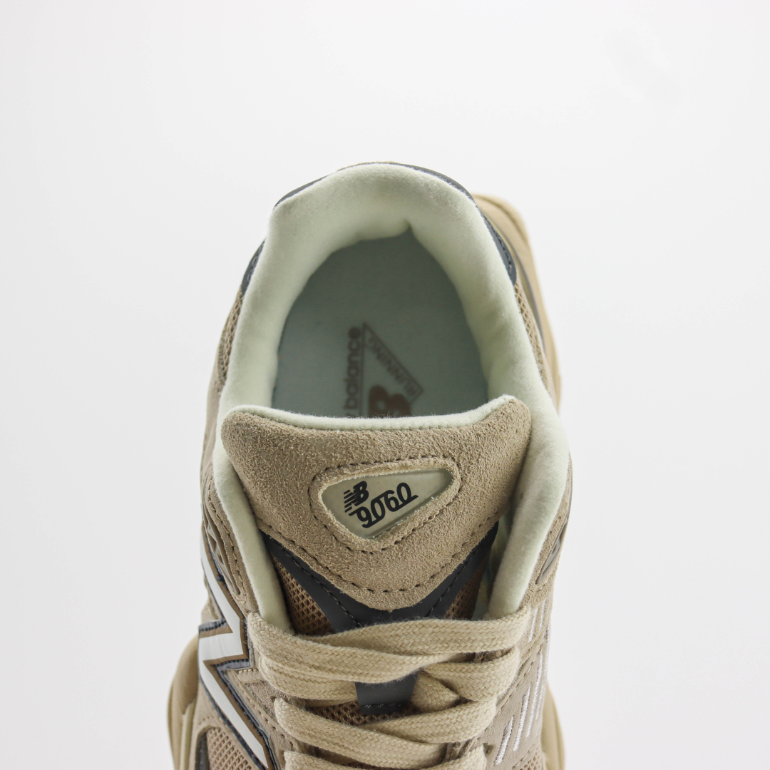 New Balance 9060 Driftwood Castlerock Marrom