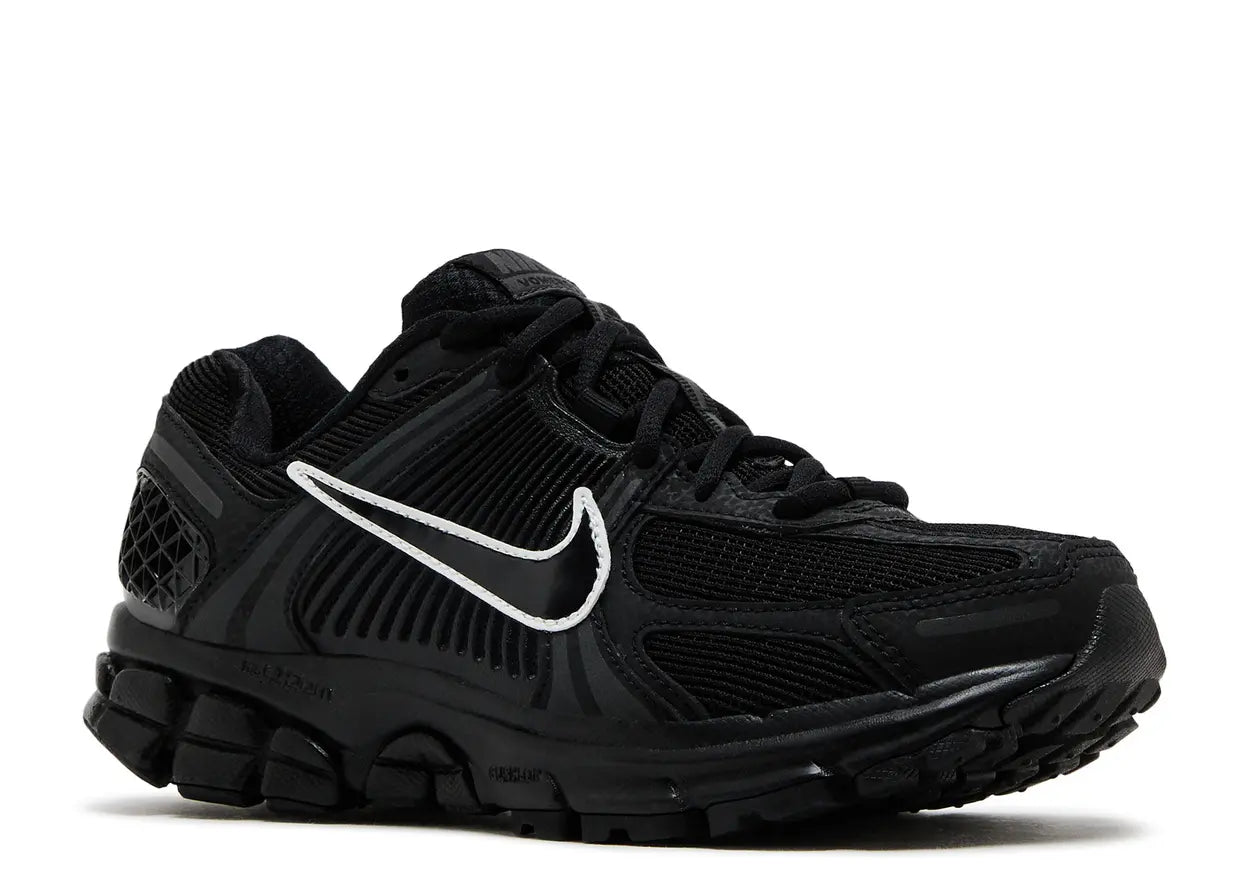 Air Zoom Vomero 5 'Black White'