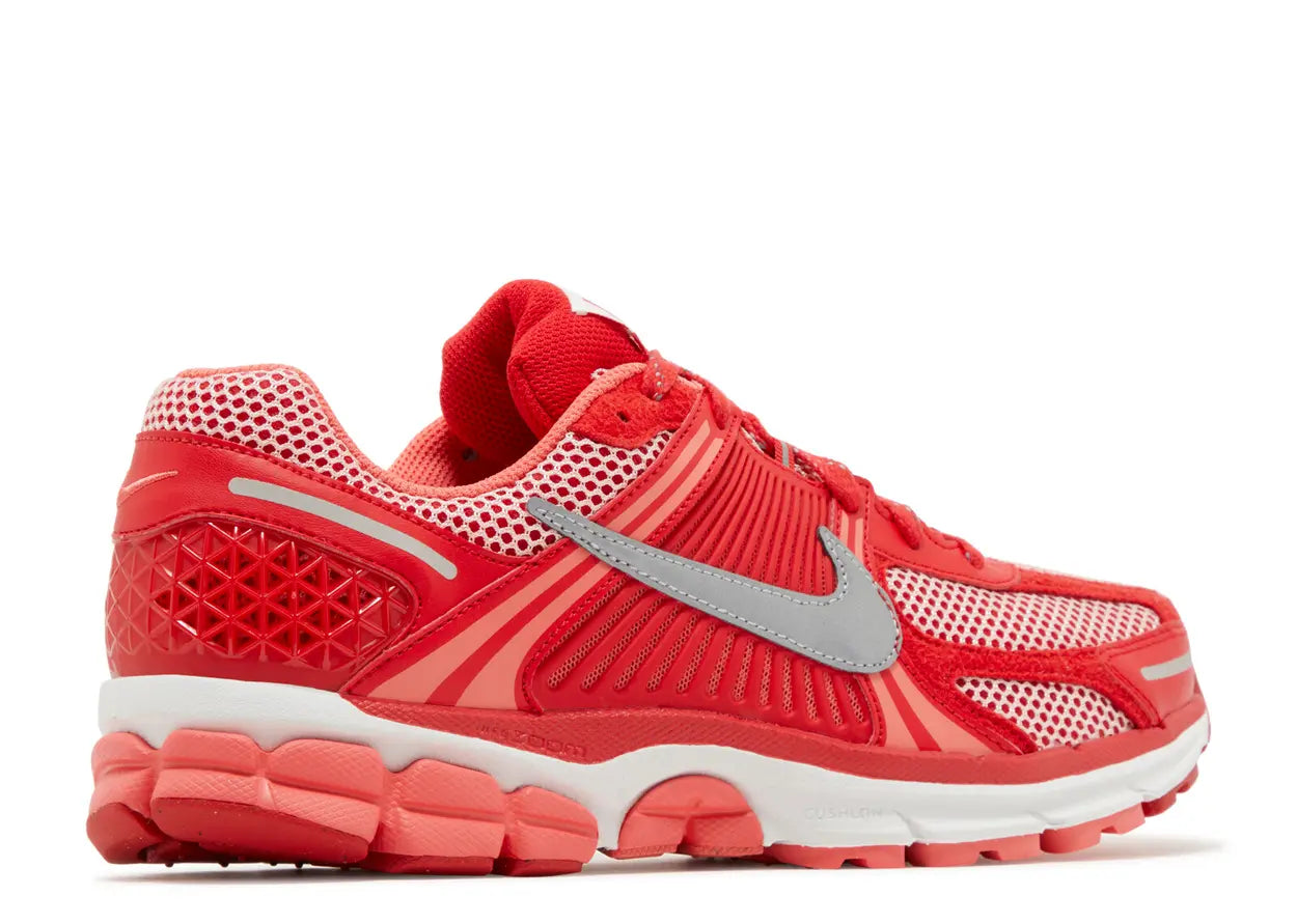 Air Zoom Vomero 5 'University Red'