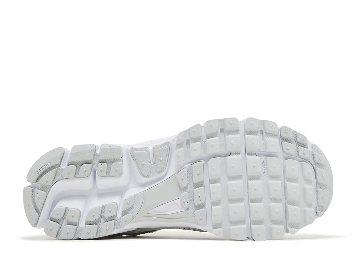 Air Zoom Vomero 5 'Chrome Toe'