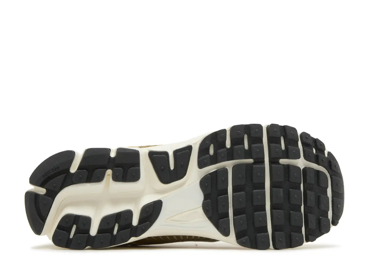 Air Zoom Vomero 5 'Metallic Gold'
