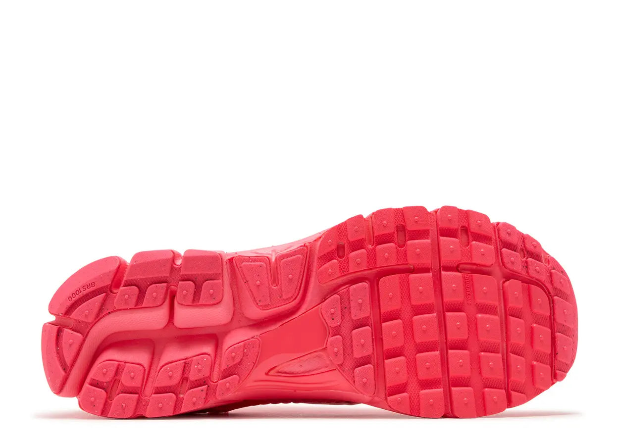 Air Zoom Vomero 5 'Hot Punch'