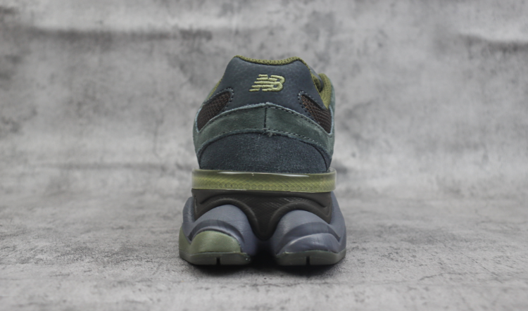 New balance 9060 'Blacktop Dark Moss'