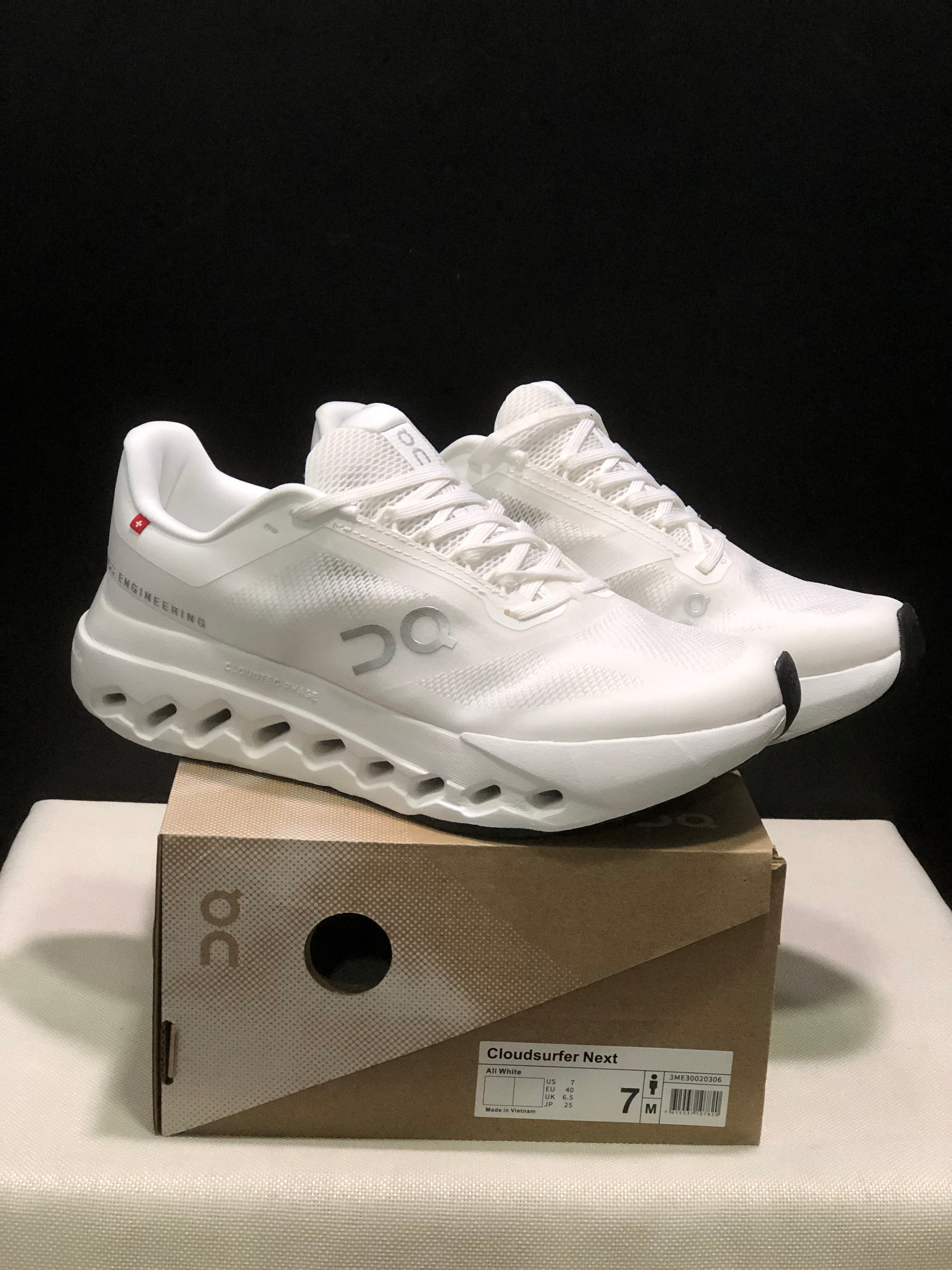 On Cloudsurfer Next 'White'