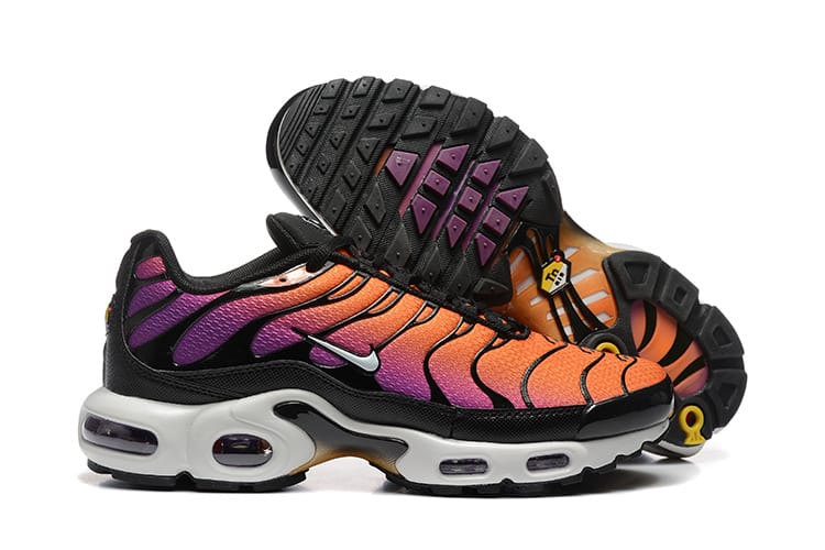 Nike Air Max Plus Black Total Orange