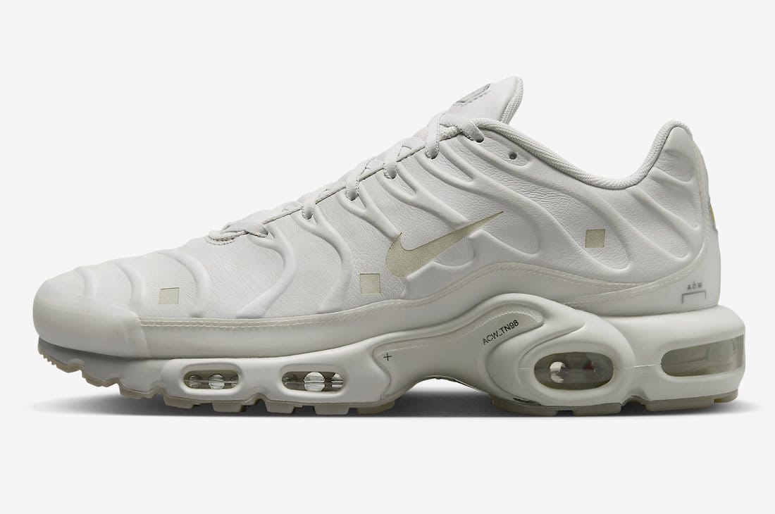 Nike Air Max Plus Platinum Tint