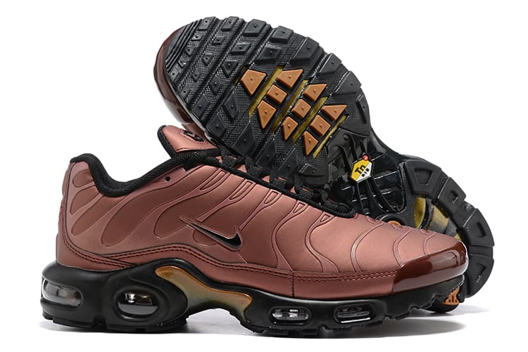 Nike Air Max Plus “Metallic Copper”