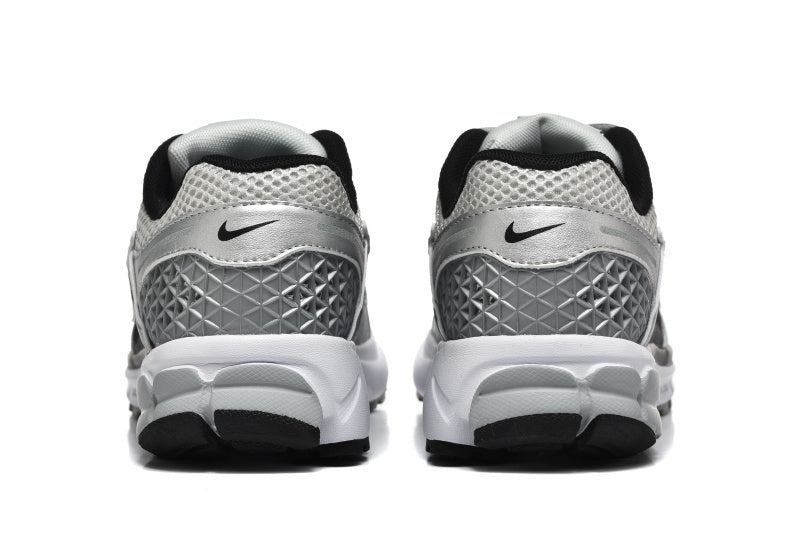 Air Zoom Vomero 5 'Metallic Silver Black'