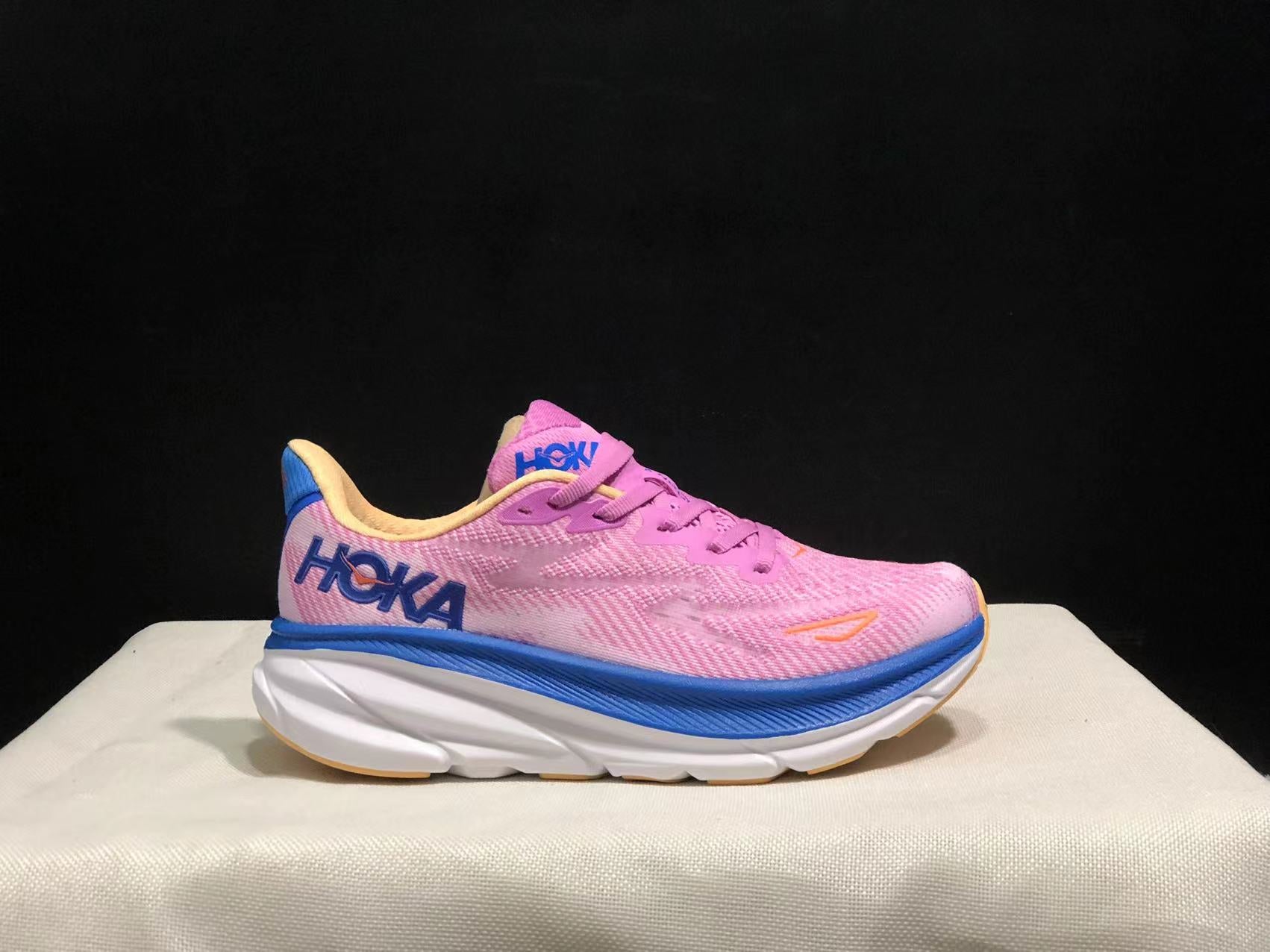 Tênis Hoka Clifton 9 'Pink-blue'