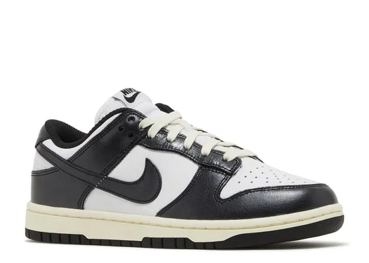 Wmns Dunk Low 'Vintage Panda'