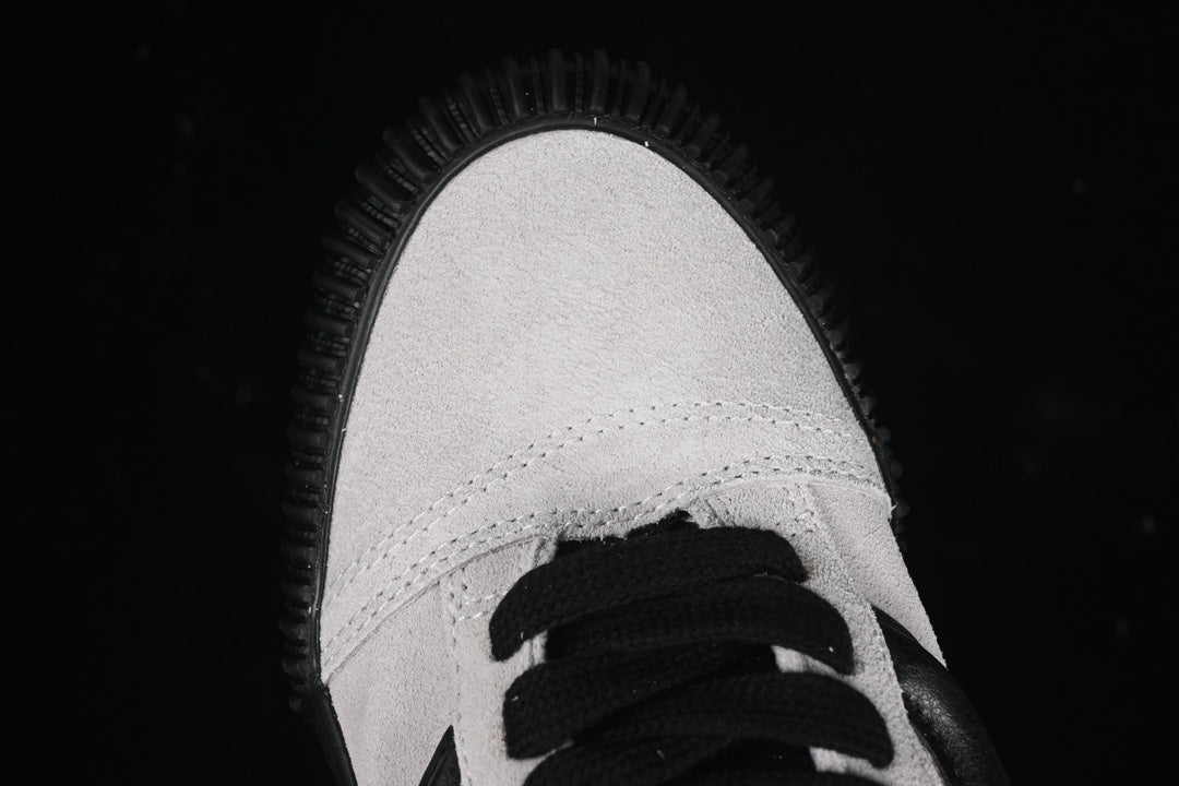 Vans Knu Skool White and Black