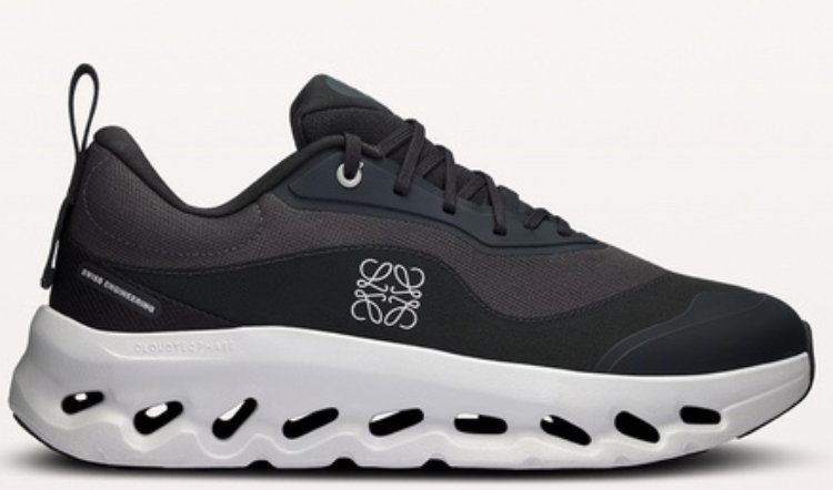 On x LOEWE Cloudtilt 2 'Black/White'