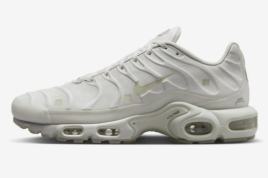 Nike Air Max Plus Platinum Tint