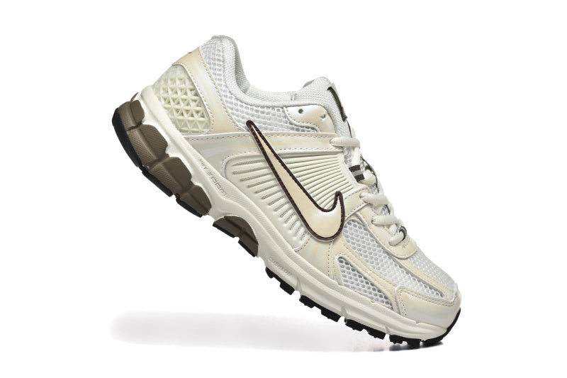Air Zoom Vomero 5 'Sail Mink Brown'